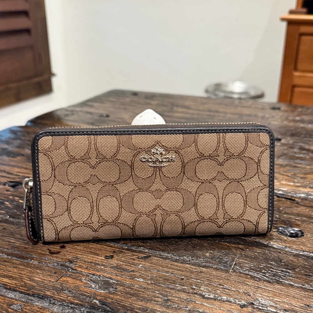 Coach Tan Signature Zip Wallet